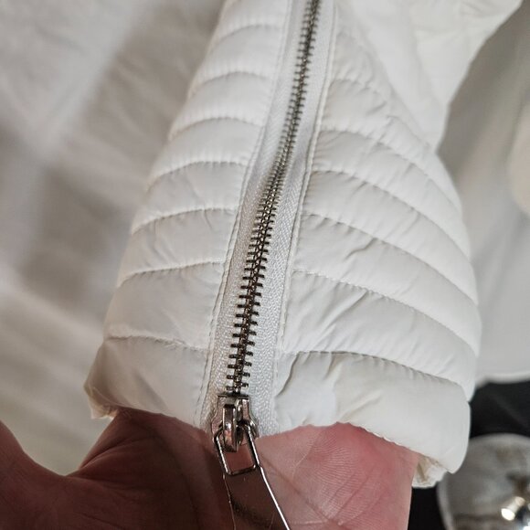 White Puffer Jacket with Faux fur trim - Picture 6 of 8